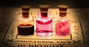 Nadia the Love Goddess Witch Magic Love Potions Love Spells - LuvMagnet.com